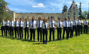 Une promotion d'élèves pilotes de la société Wecair, basée sur le site d'Aérocampus