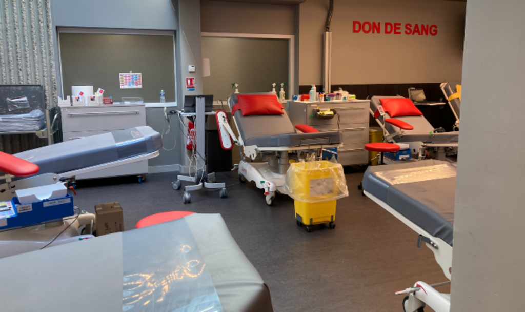 Salle de don de sang EFS