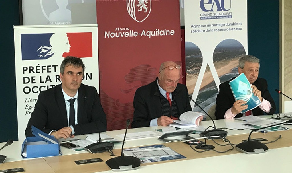 Guillame Choisy, Alain Rousset et Etienne Guyot ont présenté le SDAGE du Bassin Adour Garonne pour2022-2026