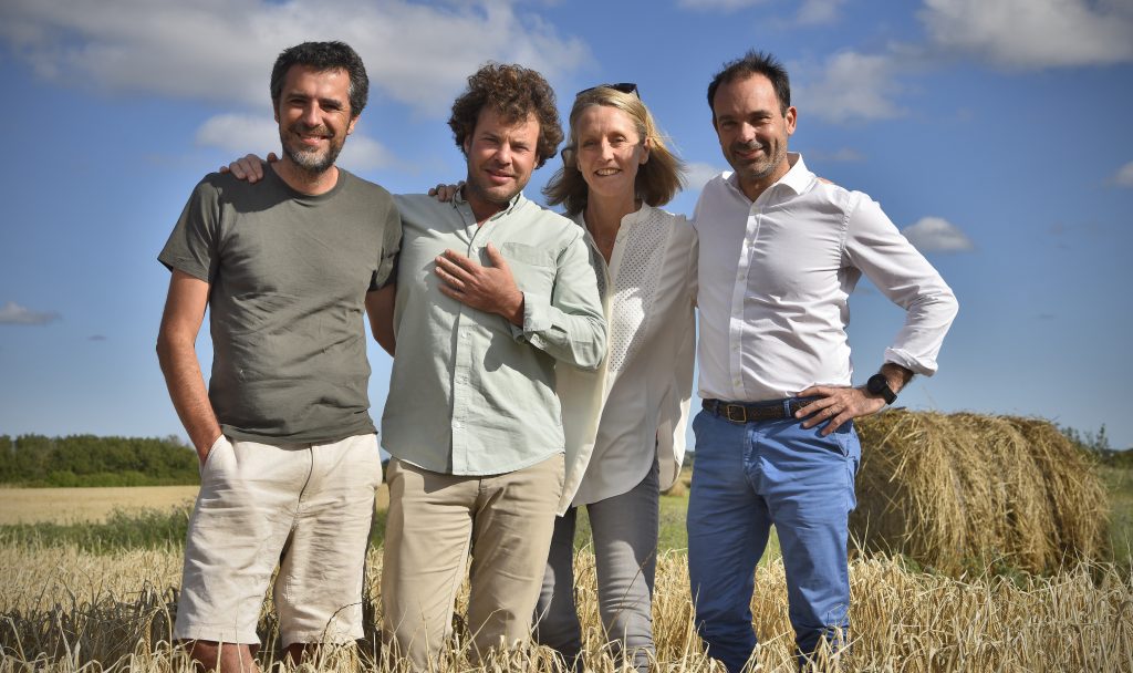 Les entrepreneurs d'Api Alex Grammatico, Julien Nau, et Jean-Luc Treillou, avec la directrice générale, Marie-Laure Basset.