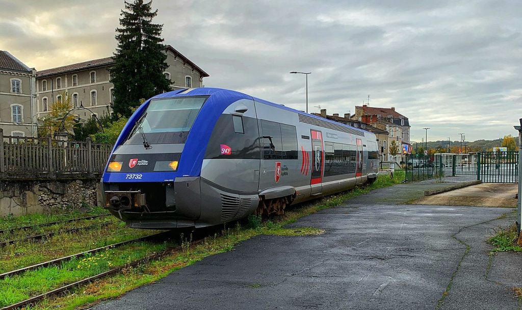 Un TER Nouvelle-Aquitaine en gare de Périgueux