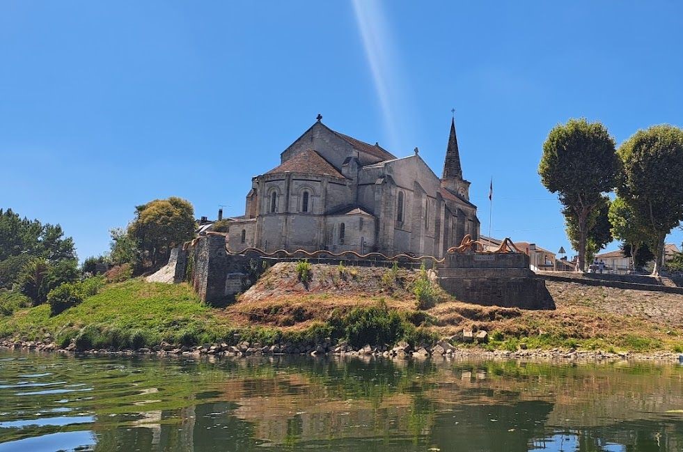 L'église Saint-Léger à Couthure sur-Garonne dans le Lot-et-Garonne
