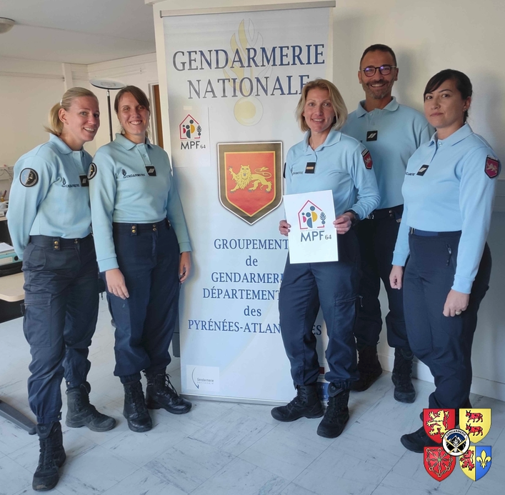 5 gendarmes