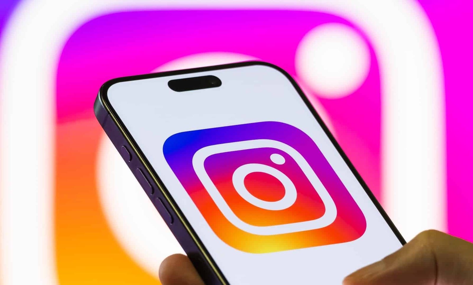 À quel gafam appartient instagram