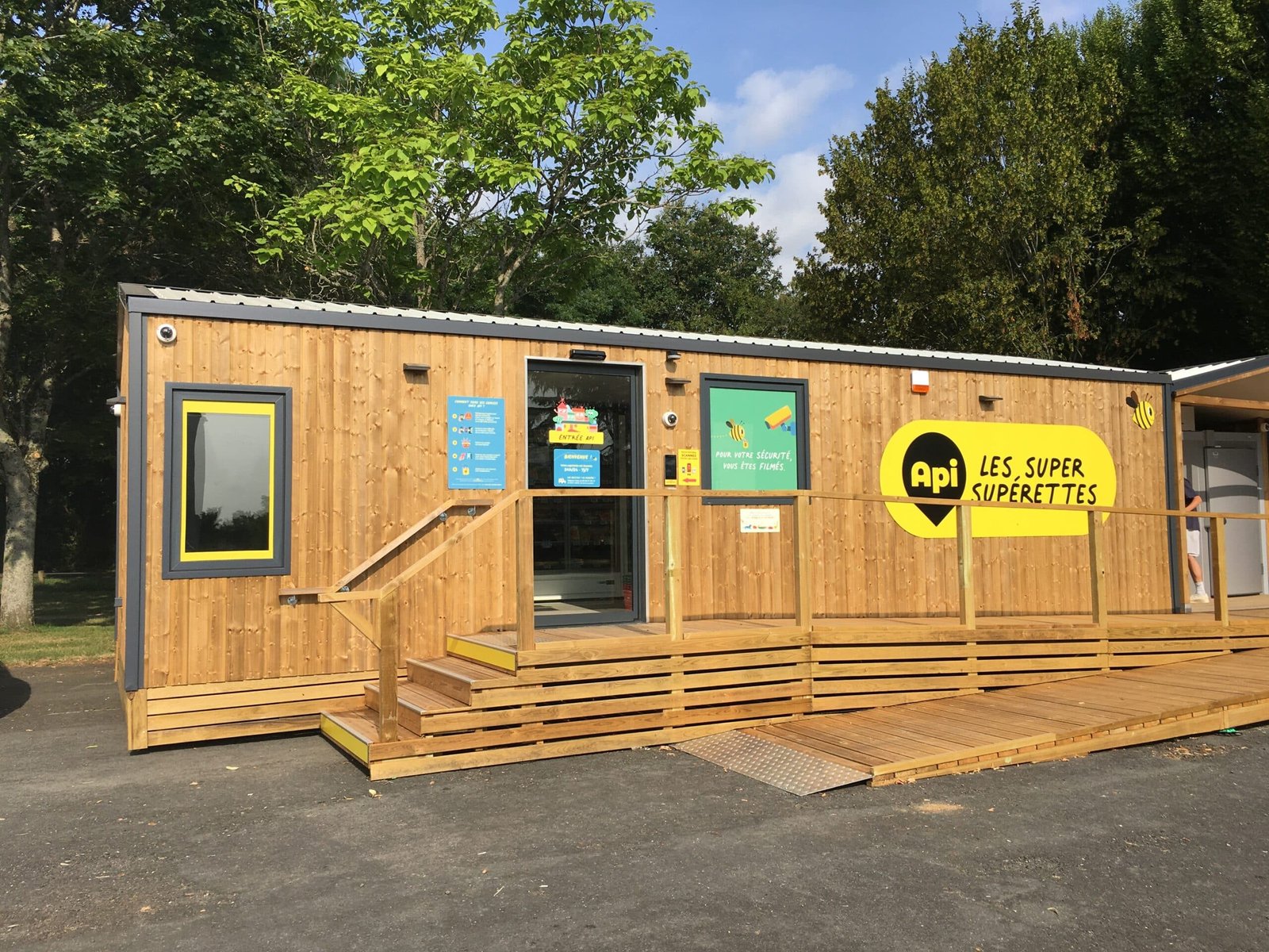 api, la supérette qui ouvre dans les villages sans commerce