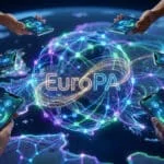 Mains tenant des smartphones autour d'une sphère lumineuse numérique affichant le logo EuroPA sur une carte de l'Europe.