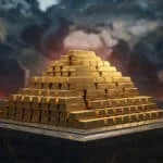 Une pyramide de lingots d'or brillant posée sur un socle devant une carte du monde floue.
