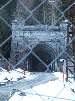 Tunel sur la ligne Pau / Canfranc