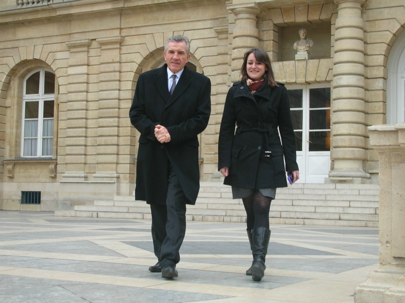 Pierre Camani et son attachee parlementaire