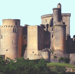 Le château fort de Bonaguil à Saint-Front  sur Lémance 