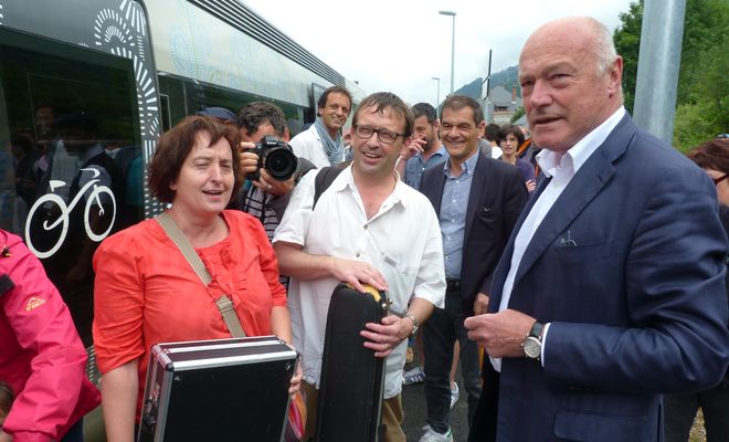 A la descente du train, Alain Rousset, le président du Conseil régional, n'a pas caché son plaisir