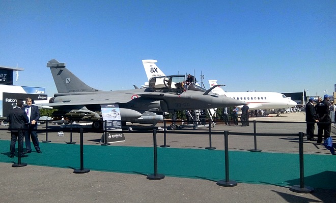 Stand Dassault sur l'exposition statique du Bourget 2017
