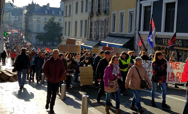 Manifestation à Pau, le 5 décembre 2019 contre le projet de réforme des retraites du gouvernement Philippe
