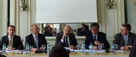 Mattieu Azouard (conseil régional), Georges Haushalter (CIVB), Alain Juppé, Stéphan Delaux (CRTA), CCI Bordeaux  