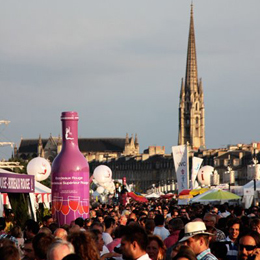 Plus de 500 000 spectateurs ont fétés le vin à Bordeaux du 28 juin au 1er juillet 2012